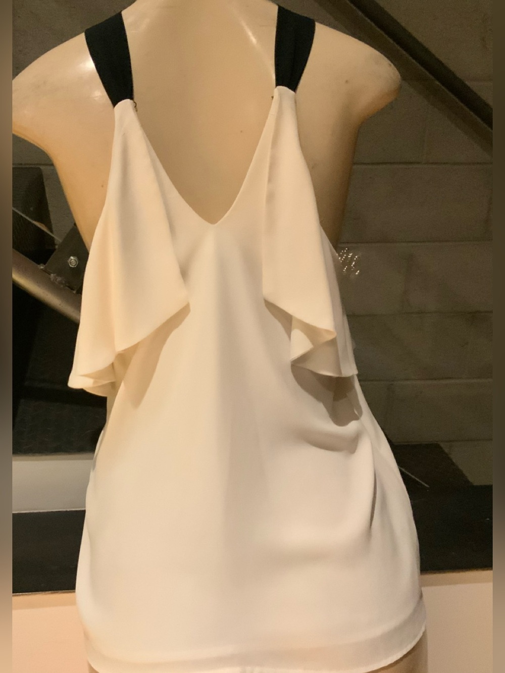 Ann Taylor silk halter top sz s - Picture 4 of 4